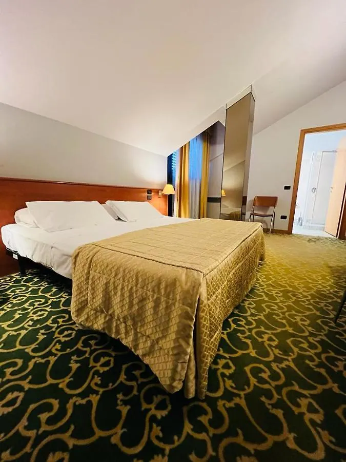 Hotel Motel Europa Ossona 4*,  Italy