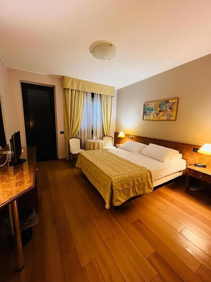 Hotel Motel Europa Ossona