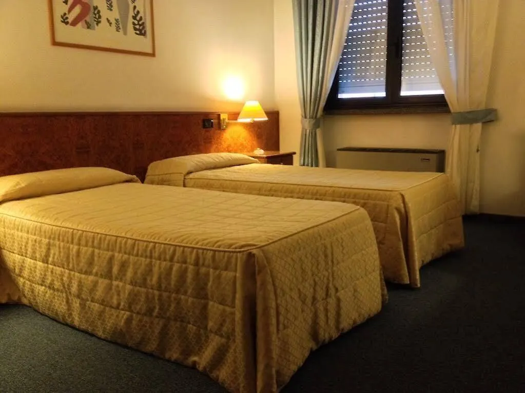 Hotel Motel Europa Ossona 4*,  Italy